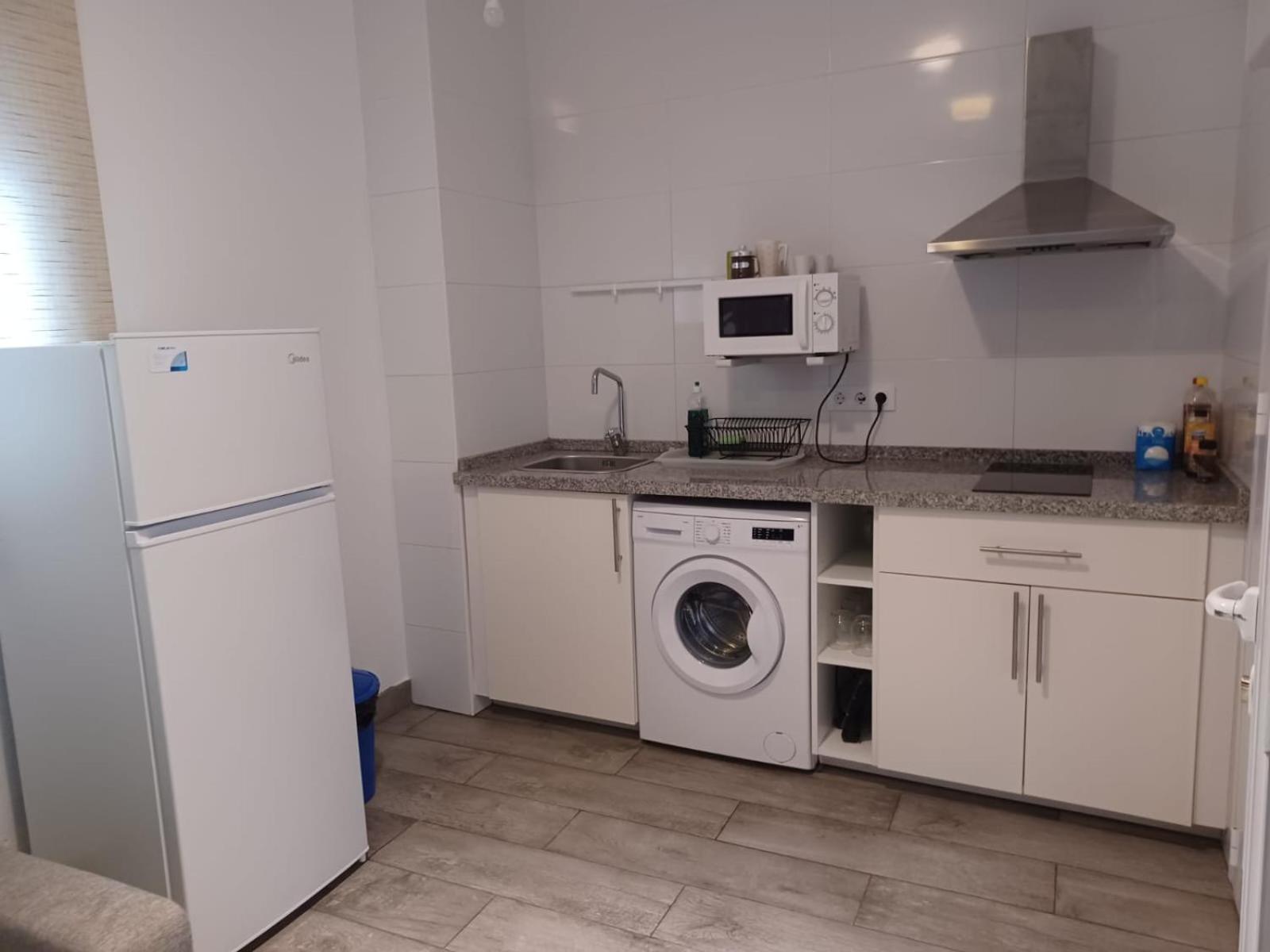 Apartamento En El Casco Antiguo En Plena Alameda — Photos 2